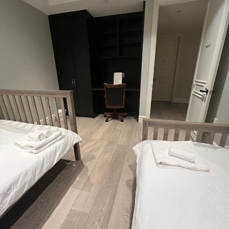 Private Rooms In Vancouver West Экстерьер фото
