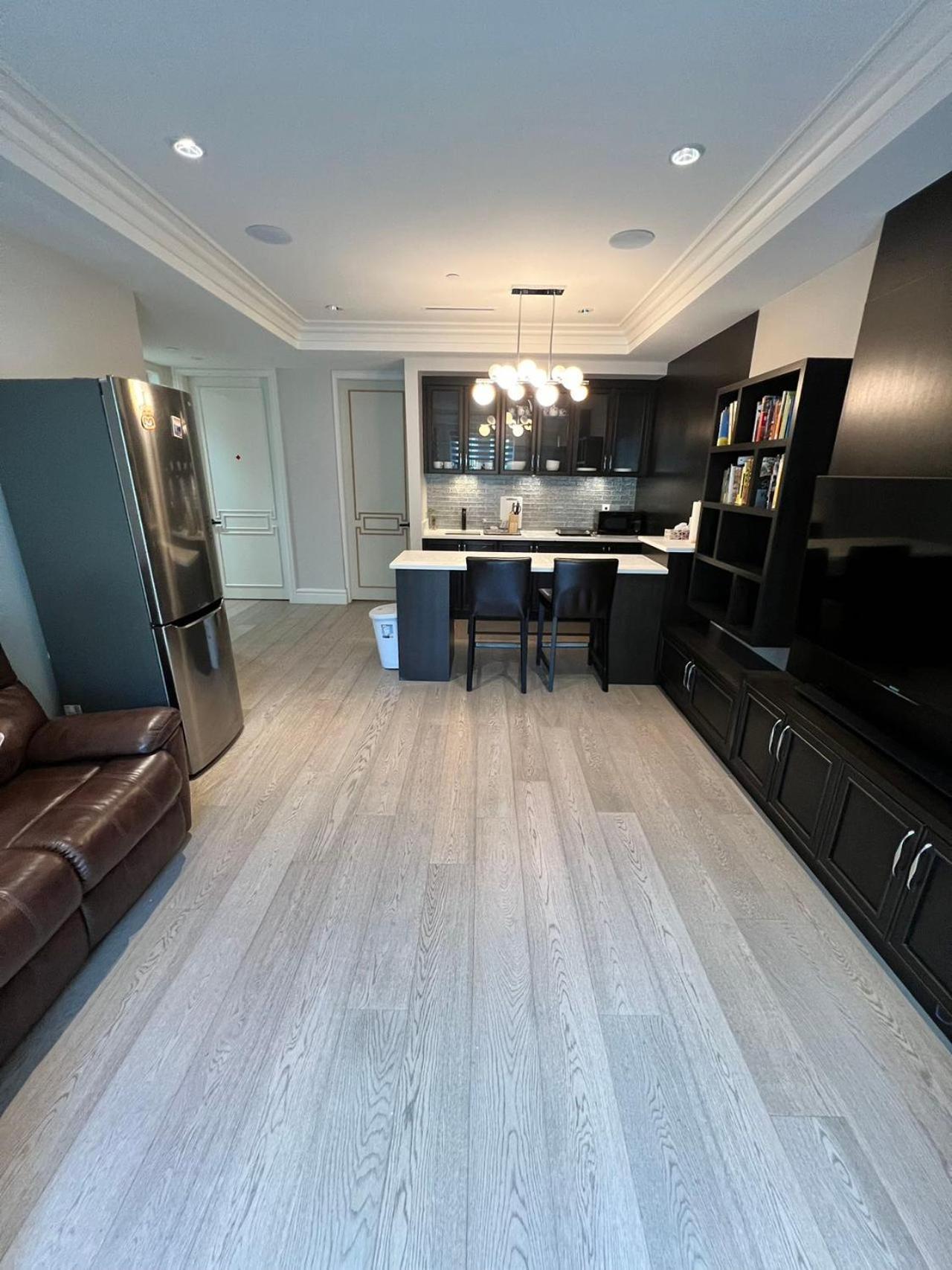 Private Rooms In Vancouver West Экстерьер фото